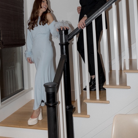 Elegant Light Blue Off-Shoulder Dress - Picture 1 of 6